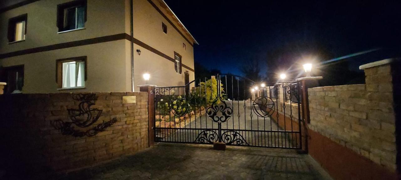 Villa Verteskacsa Vertesacsa Экстерьер фото