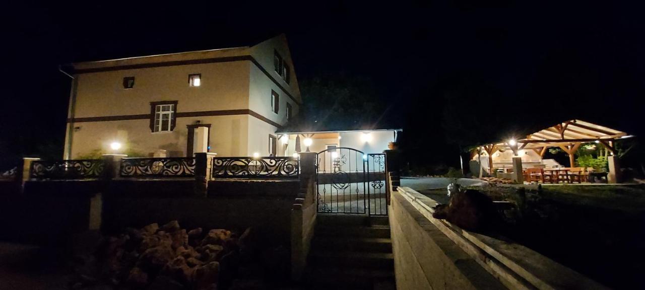 Villa Verteskacsa Vertesacsa Экстерьер фото